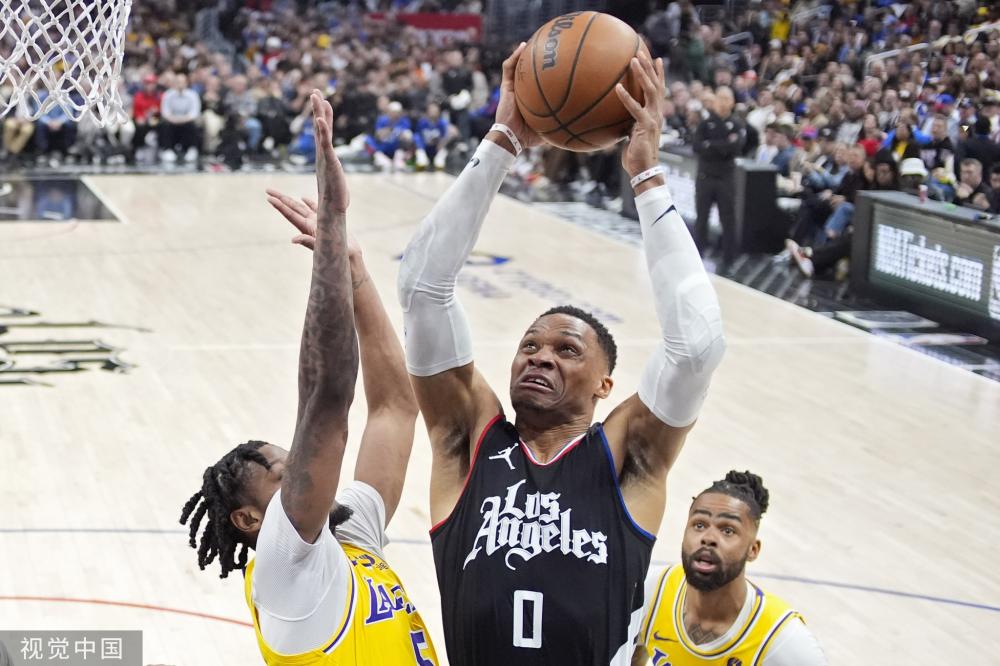 [亚冬会]速度滑冰女子短距离团体追逐决赛.