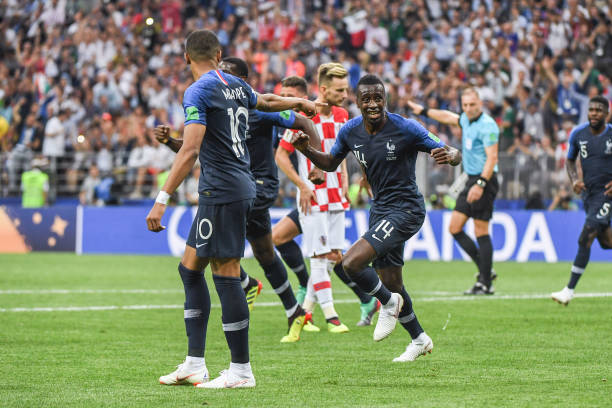 [亚冬会]速度滑冰女子短距离团体追逐决赛.